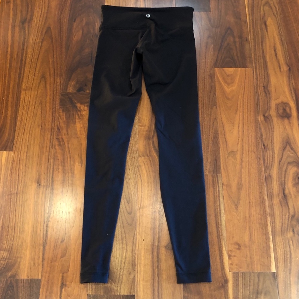 Lululemon wunder unders, size 6, black